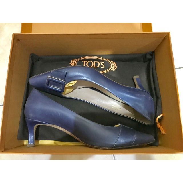 Ori sepatu hak wanita merk Tods ukuran 37 warna navy blue