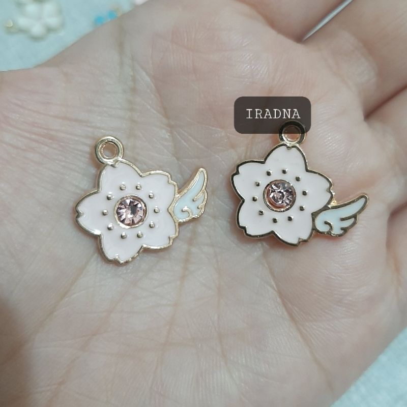 Charm Bandul Liontin Kalung Gelang Bunga Sakura Wing Bahan Craft DIY Aksesoris