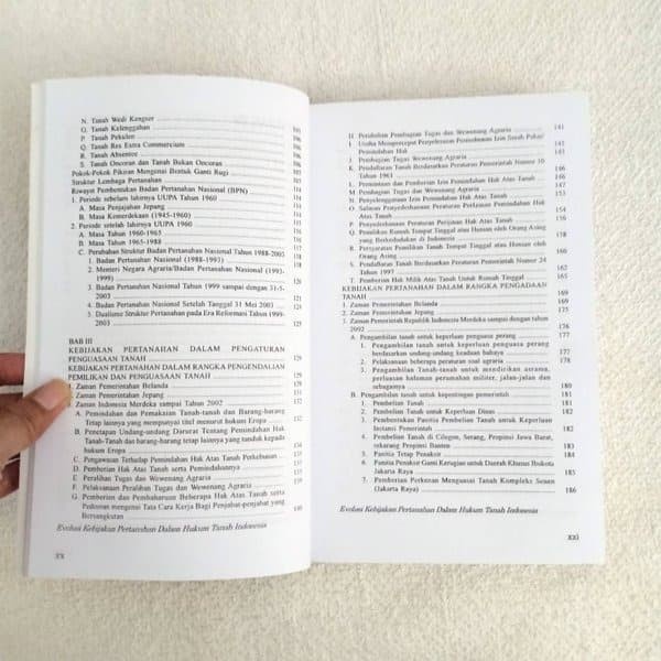 

HOT SALE!!! BUKU ASLI BARU - EVOLUSI KEBIJAKAN PERTANAHAN DALAM HUKUM TANAH TERBARU