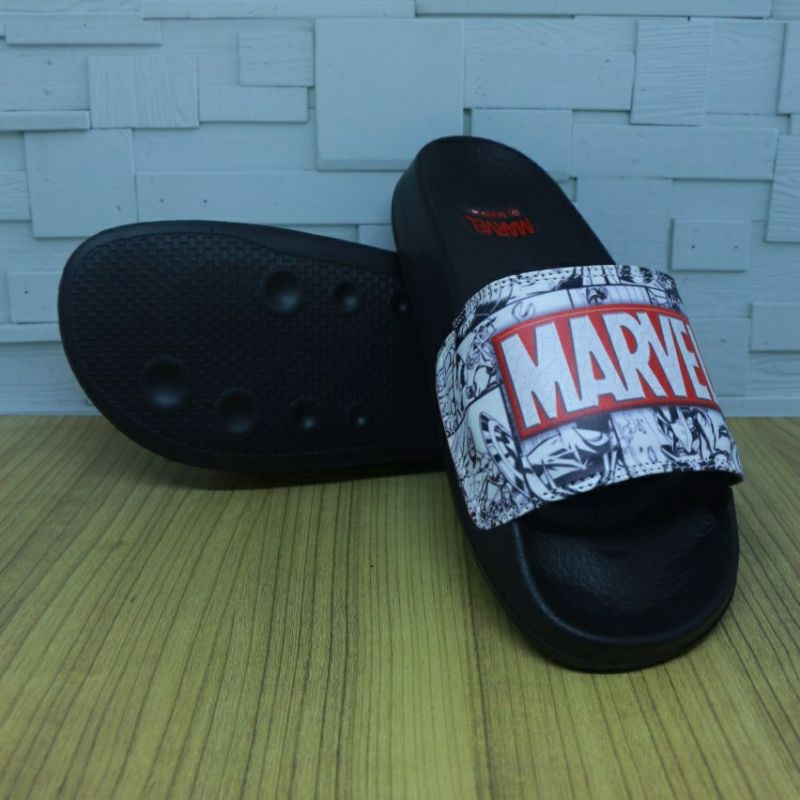 Sendal Jepit Selop Pria Wanita Vans Logo Marvel Comic Hitam Merah Red black color Premium Quality Sandal Slop Murah kekinian Stylish Free Paper Bag dan masker-4