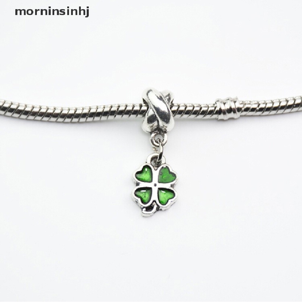 Mornin 1pc Kalung Rantai Dengan Liontin Daun Clover Gaya Eropa Untuk Wanita