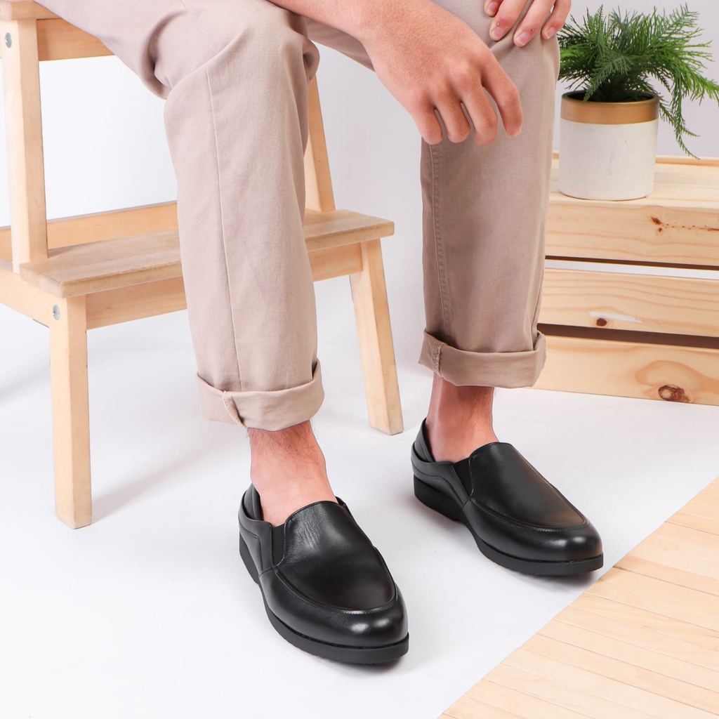 sepatu slip on pria sepatu loafer pria sepatu kerja pria sepatu kantor pria tanpa tali sepatu casual pria sepatu pantofel pria sepatu kulit asli model hikaru