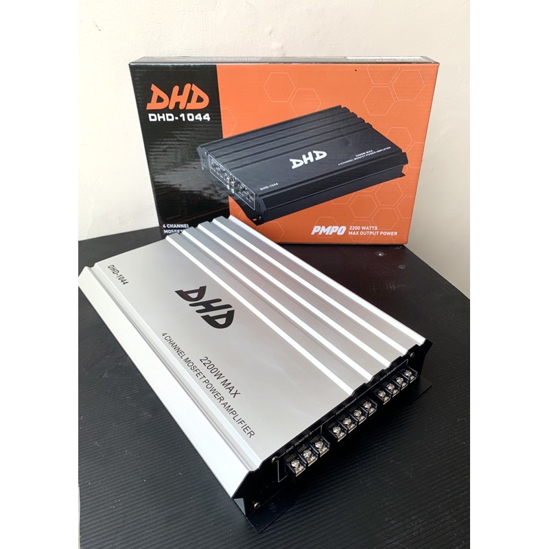 DHD 1044 Power Amplifier Mobil 4 Channel Black And Silver