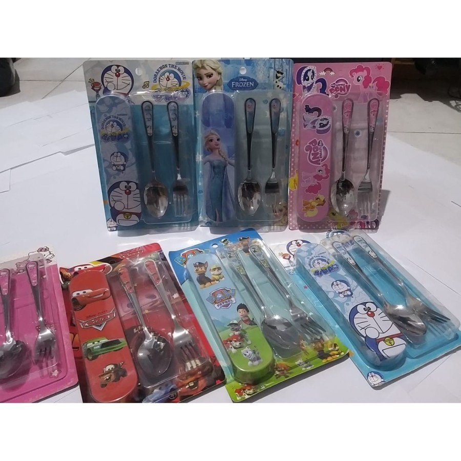 SET Sendok Garpu karakter TSUM TSUM bahan Stainless Steel