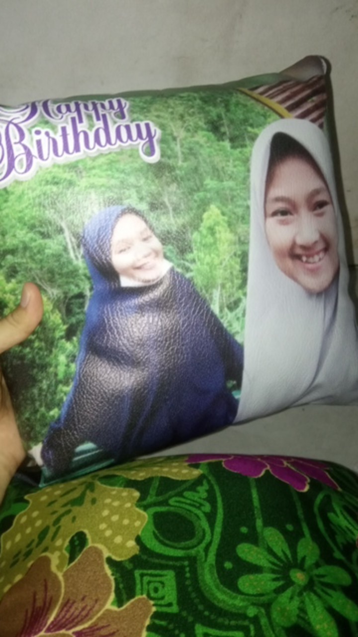 Bantal Foto Murah 2 Sisi Printing Cepat 30x30,40x40,50x50  Bolak Balik Bisa Beda Gambar