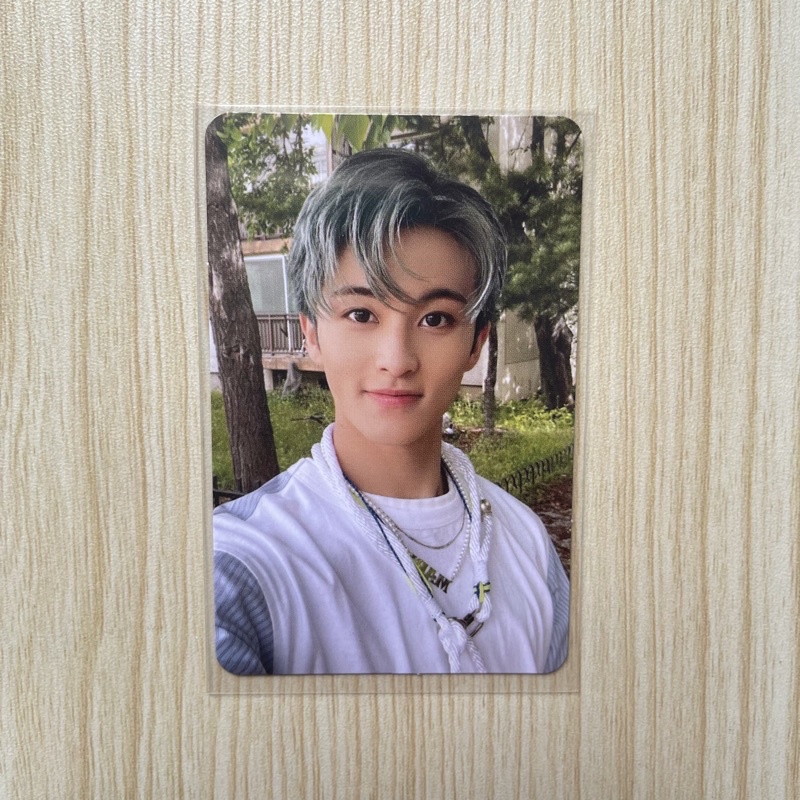 Mark Kihno Hello Future Future Ver