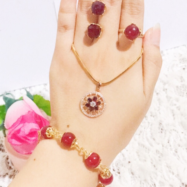 set giok asli batu giok merah gelang giok merah 88