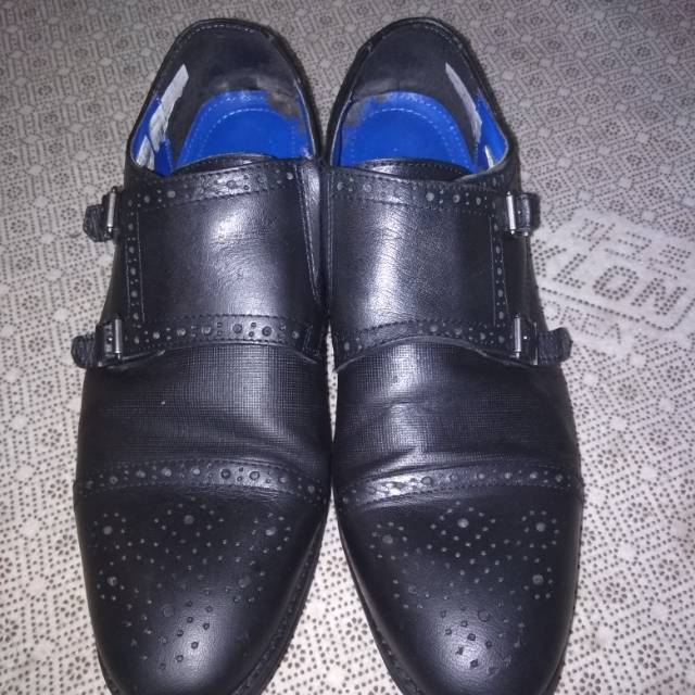 Preloved redtape size 43