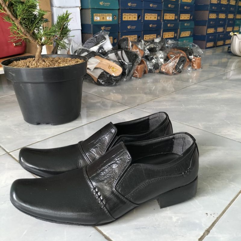 Lacosta Sepatu Pantofel Kantor Sales Kondangan Kulit Sapi Asli Premium