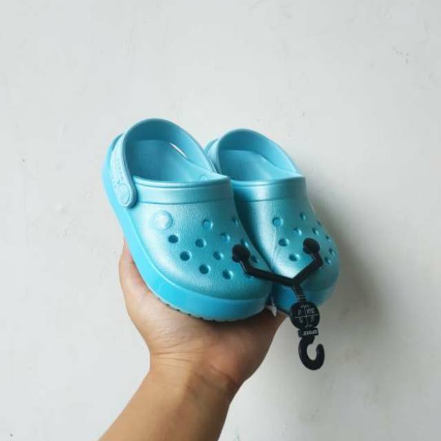 aqua blue crocs
