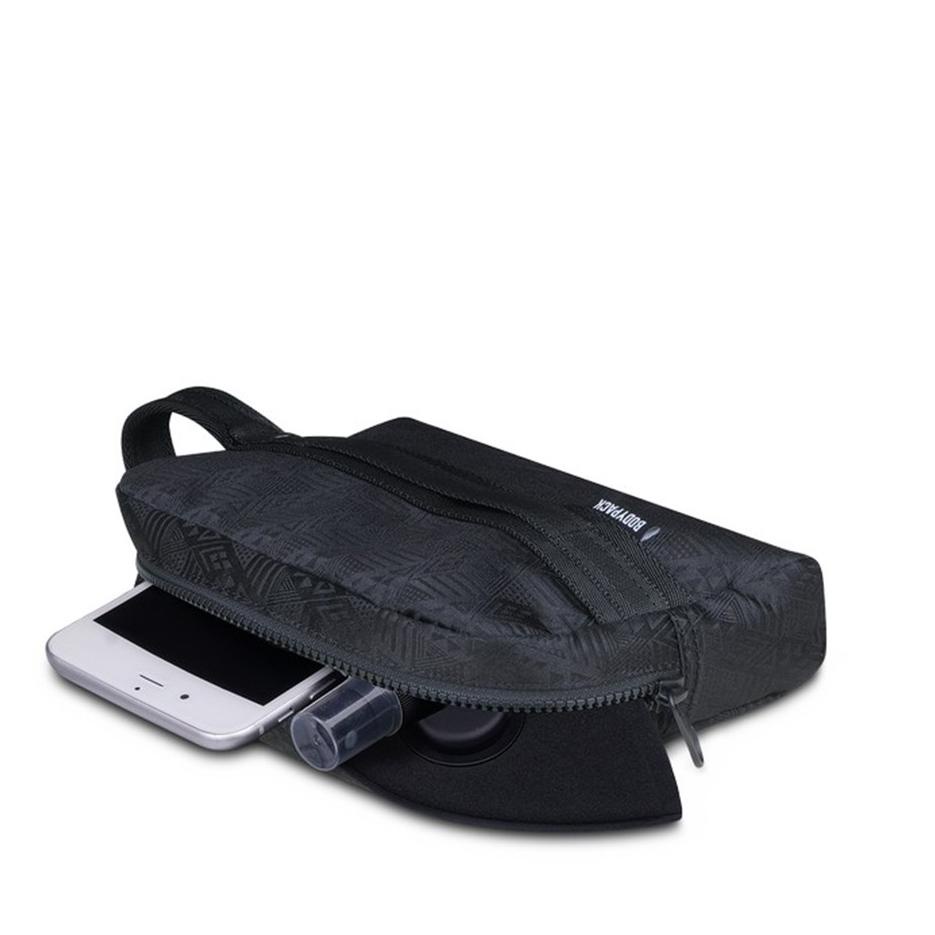 (HARGA BERSAHABAT) Bodypack Wanderlust Rawk Dopp Kit - Black