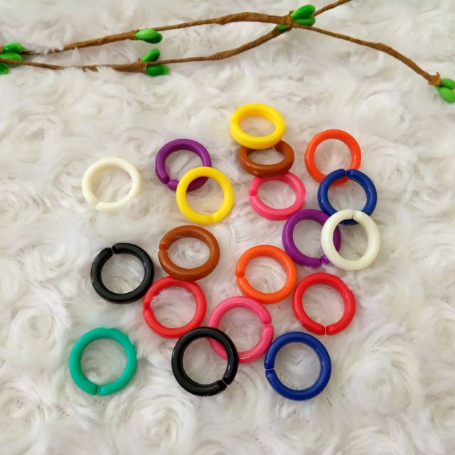 

Akrilik ring warna