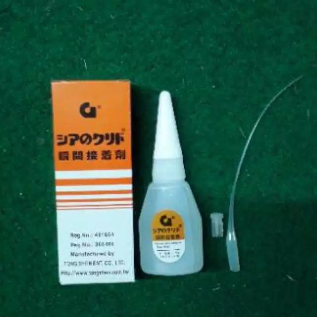 

Lem G/Lem Perekat Kaki