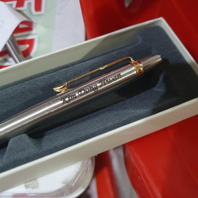 

Parker Jotter BP SS GT Klip Gold Trim - Stainless Steel