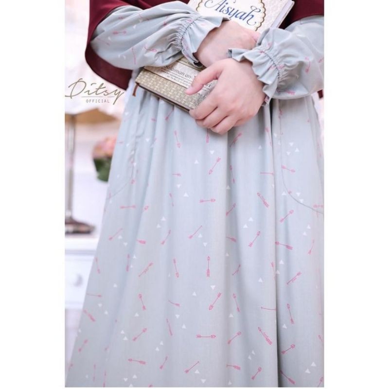 [REJECT SALE DITSY] ARROW GREY