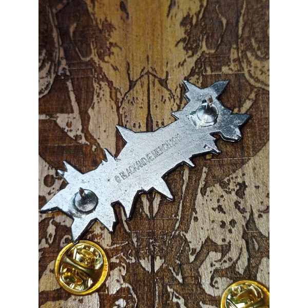 ENAMEL PIN DEAD SQUAD