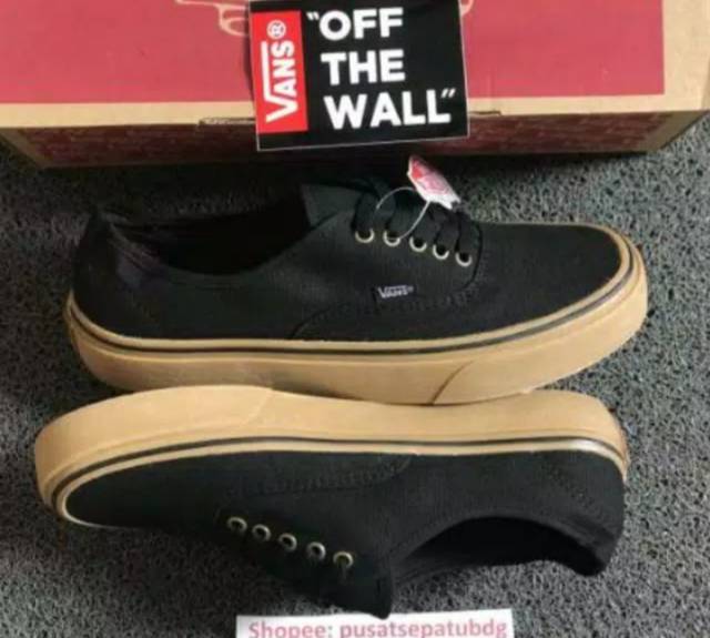 SEPATU43 VANS AUTHENTIC FULL BLACK HITAM POLOS WHITE PUTIH OLDSKOOL ERA