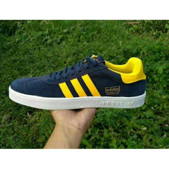 ADIDAS GAZELLE OG NAVY STRIPS KUNING