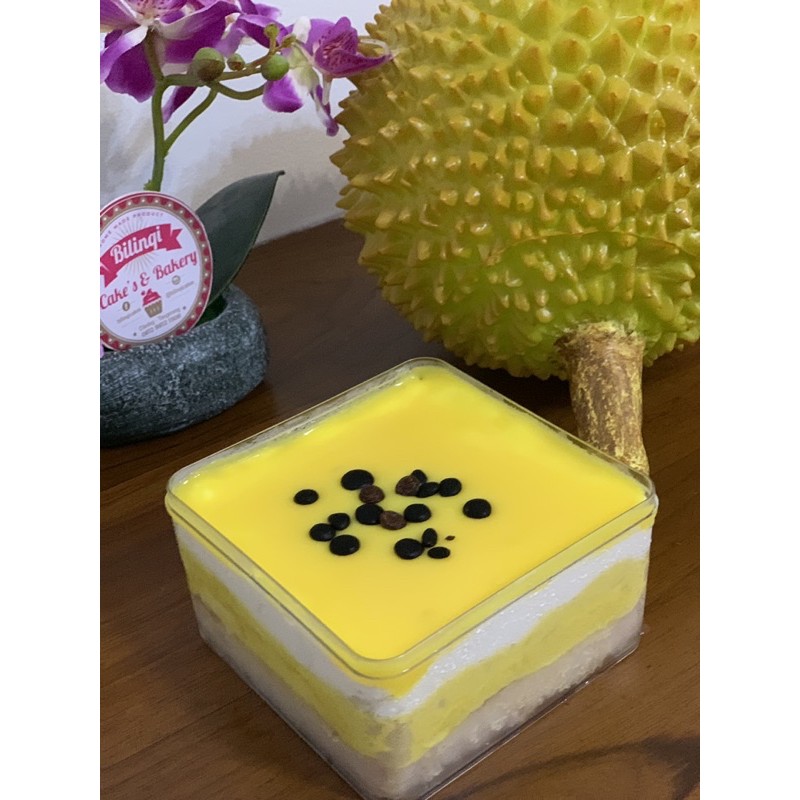 

Dessert Cake Box Durian @bilinqicakes