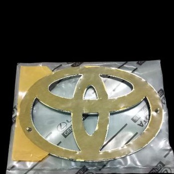 EMBLEM LOGO DEPAN TOYOTA AGYA