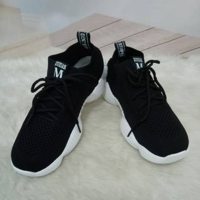 #802 Sepatu Sport Fashion