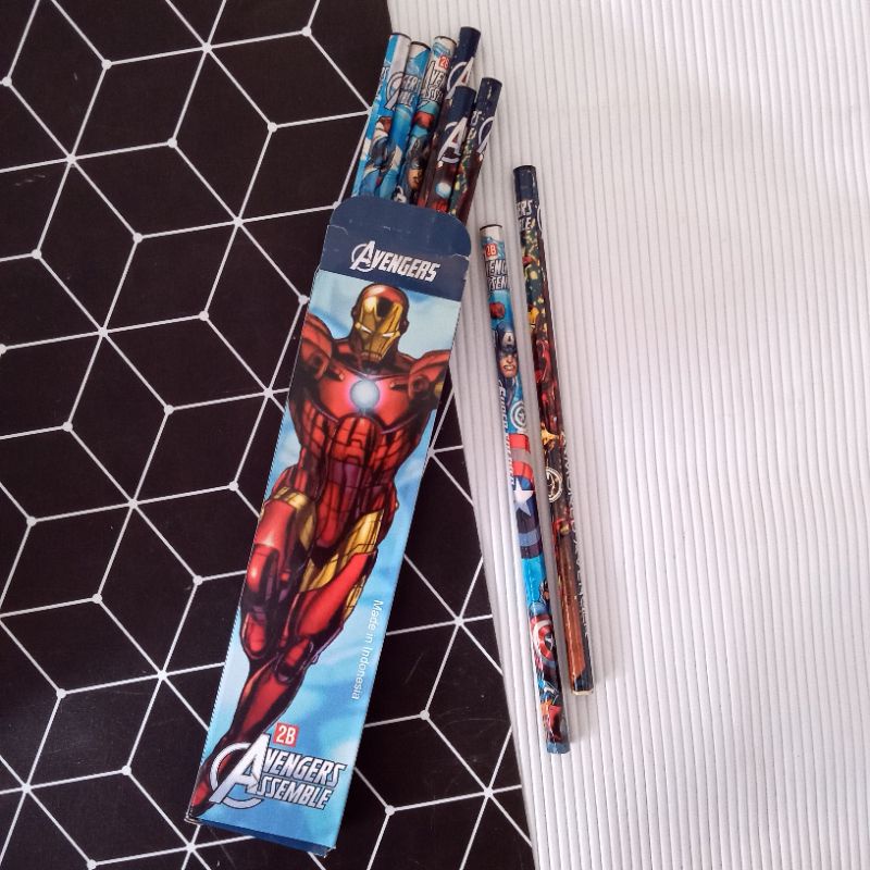 

Pensil 2B Avengers