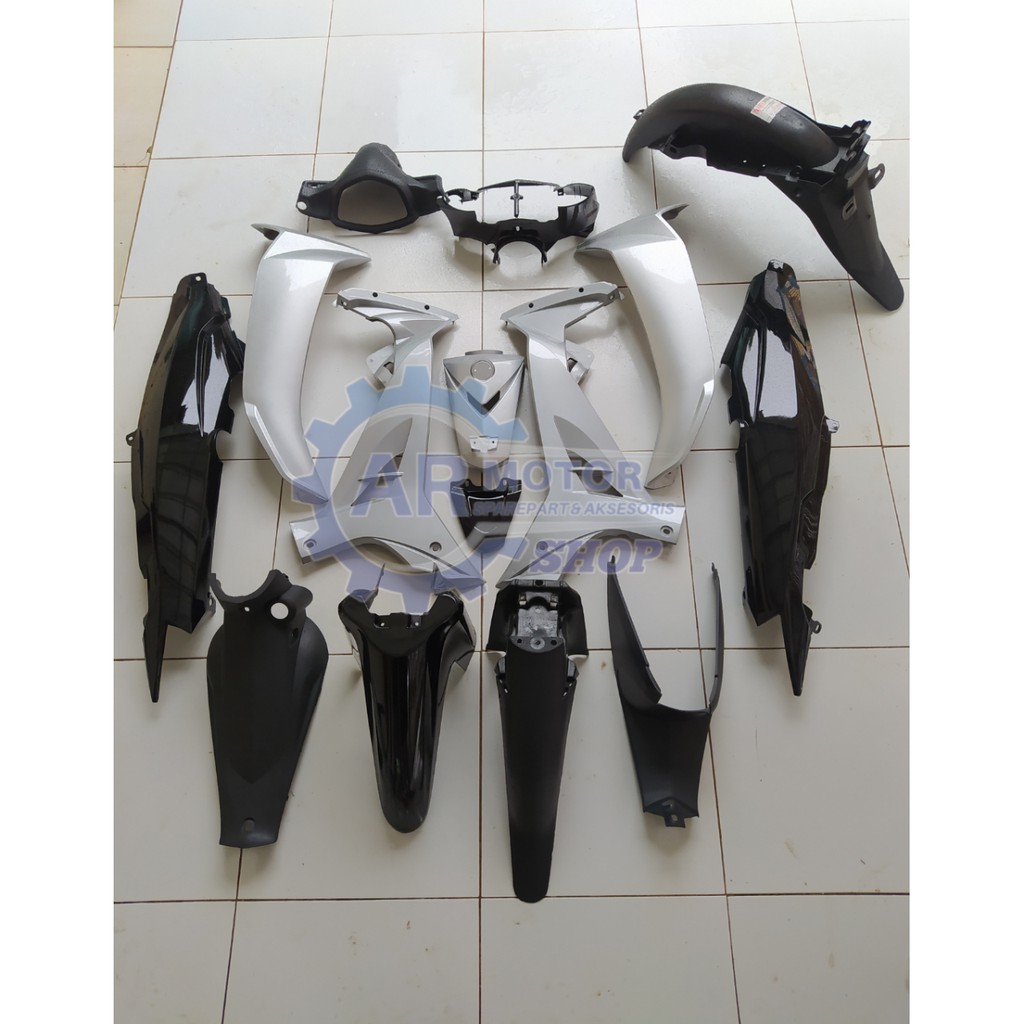 FULL BODY HALUS KASAR VEGA R NEW SILVER HITAM