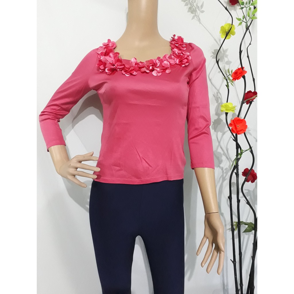 Kaos Cewek Pink Lengan Panjang Bunga