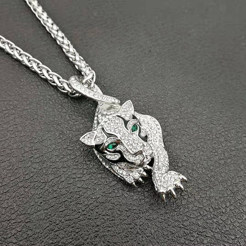 Kalung Dengan Liontin Bentuk Harimau Warna Emas / Silver Untuk Pria