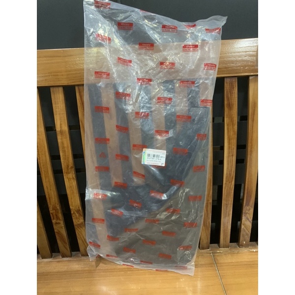 Karpet Lumpur Belakang KANAN Panther Touring P165 8-97561 079-A