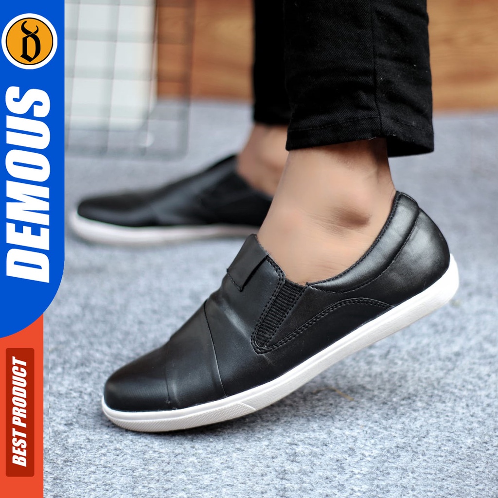 Sepatu Slip On Pria Sepatu Casual Pria Formal Kulit Pu Sepatu Pantofel Kerja Kantor Kuliah Kondangan Sepatu Slop Pria Sepatu Hitam Pria DEMOUS KAZABEL