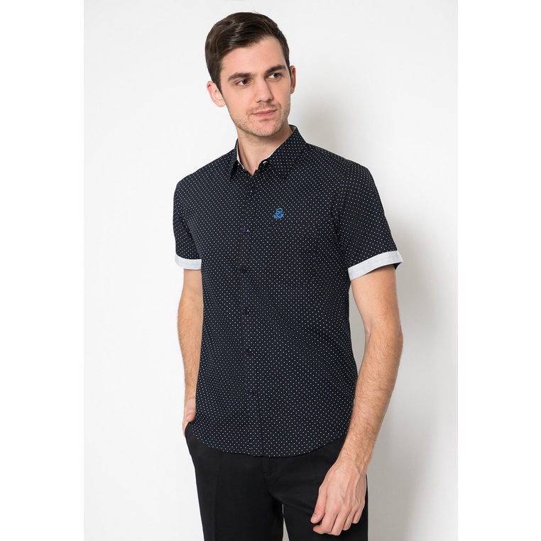 Johnwin - Kemeja Casual - Polkadot - Hitam - Slim Fit - ASH.670.G880.588.C