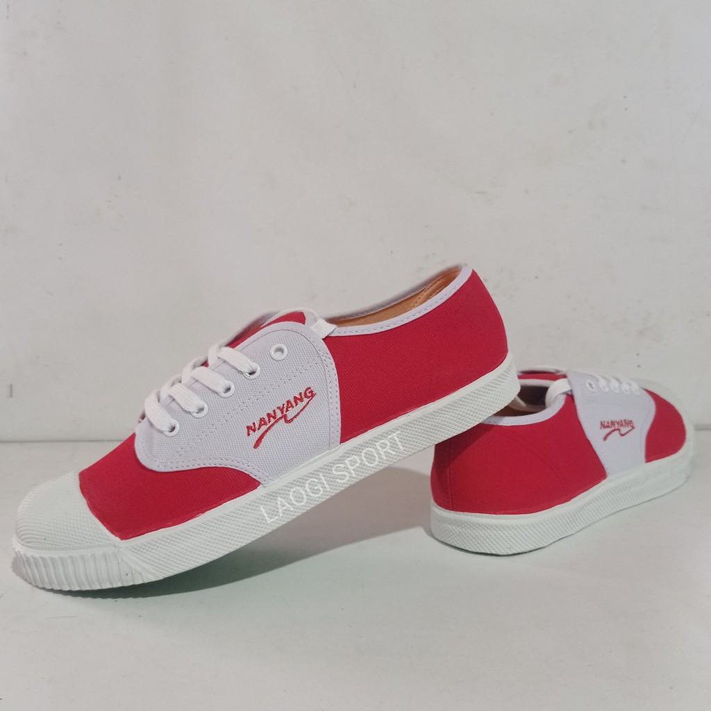 Sepatu nanyang motif merah putih
