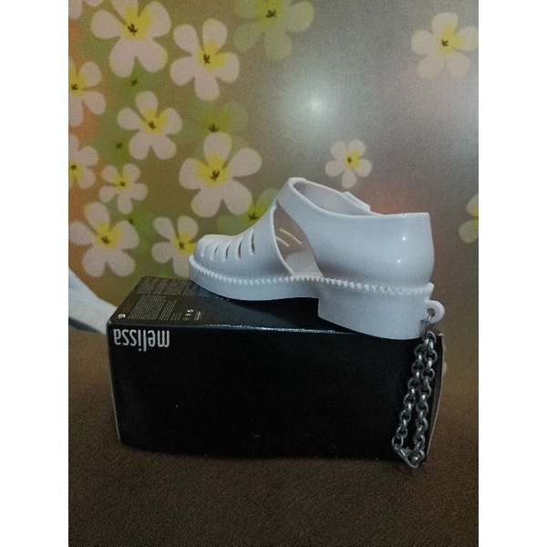 melissa & doug original shoes keychain