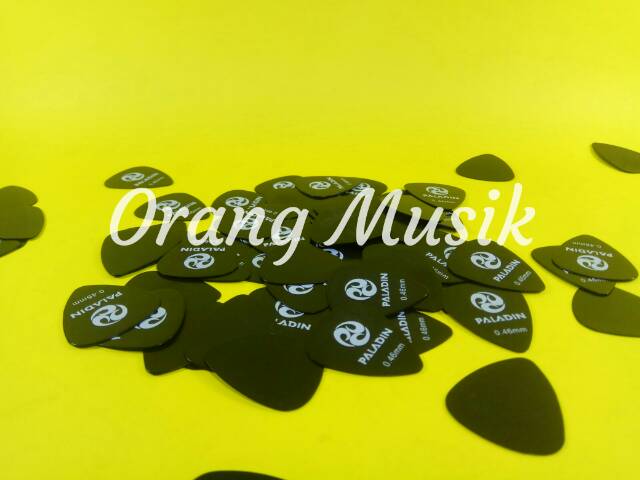 Pick Gitar Black dan Pick Bass Hitam 0.46mm