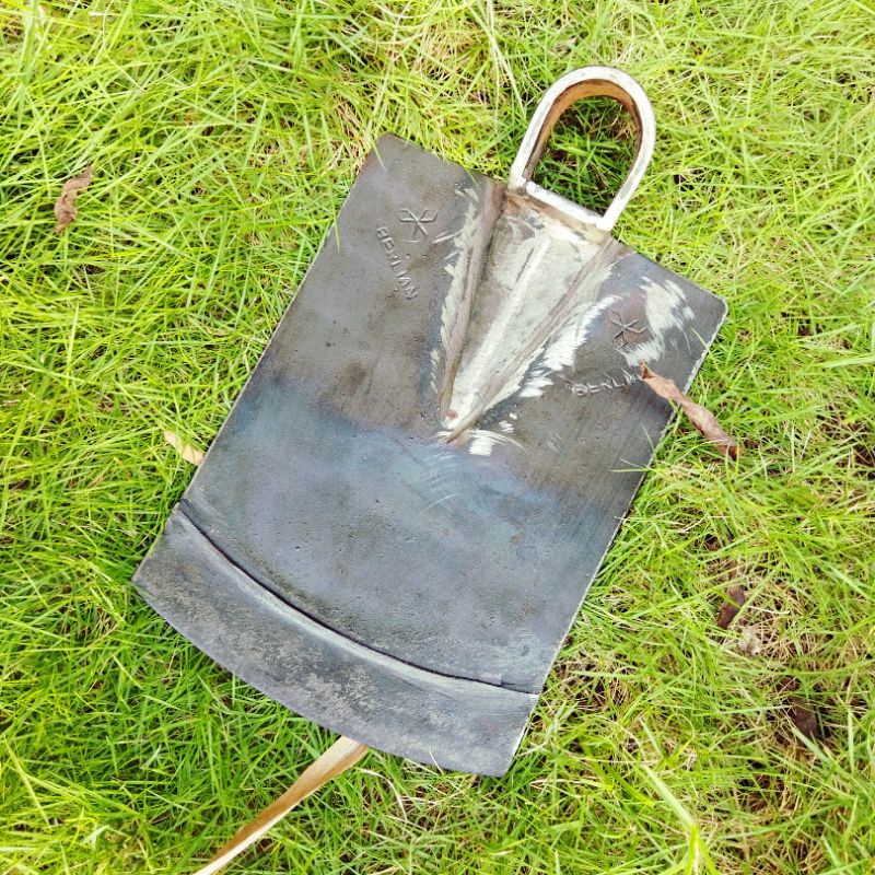 CANGKUL PERTANIAN ASLI BAJA MODEL TEREKAN - CANGKUL TANAH ANTI LENGKET TEBAL DAN TAJAM