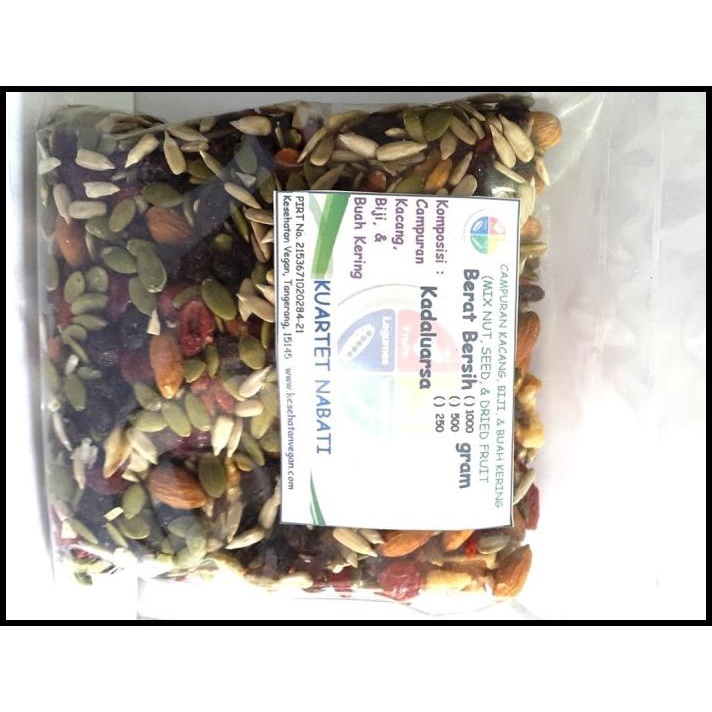 

Promo Campuran Kacang, Biji, & Buah Kering / Original Mix Nut 500 Gr