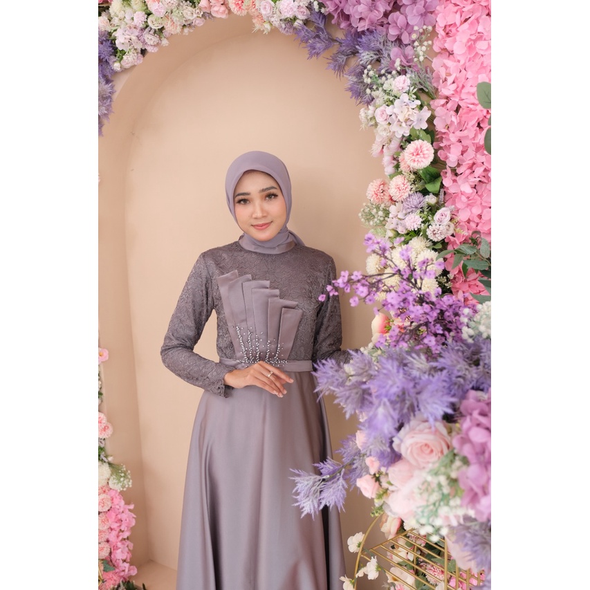 Peony Brokat Dress (Ready Stok)