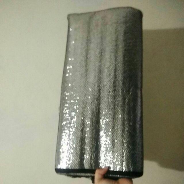 Matras Alumunium Foil 180 X 100 Cm Bisa Buat 2 Orang Ringan Dan Hangat