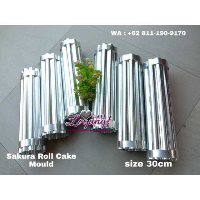 

Sakura Roll Mould, Ms. Jan Pan, Australia
