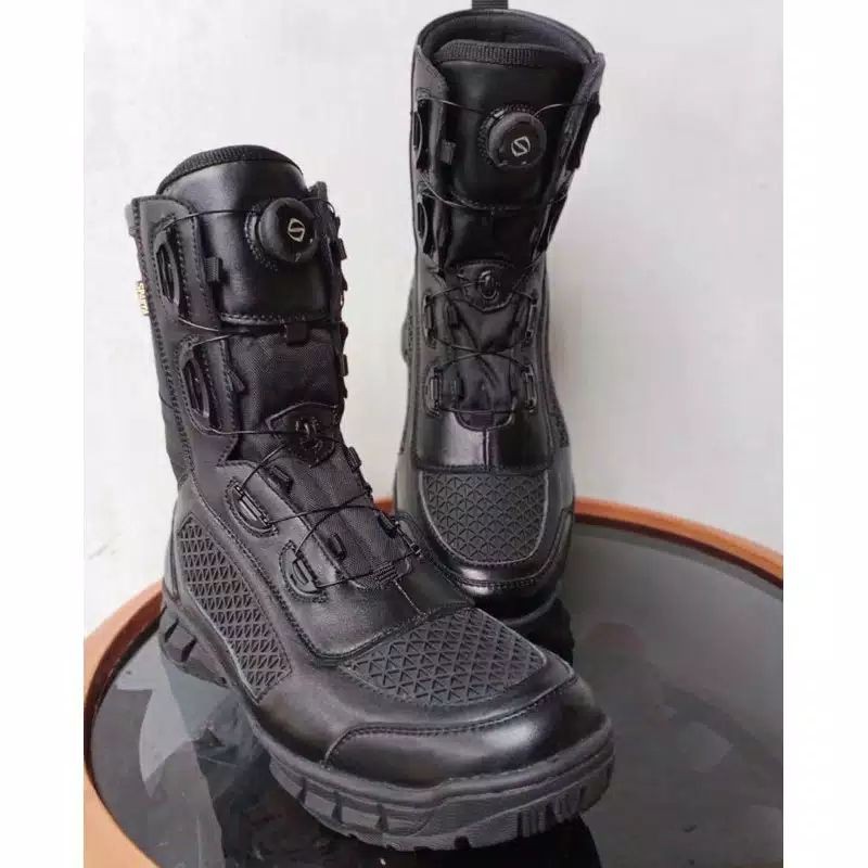 SEPATU PDL BOA TALI PUTAR