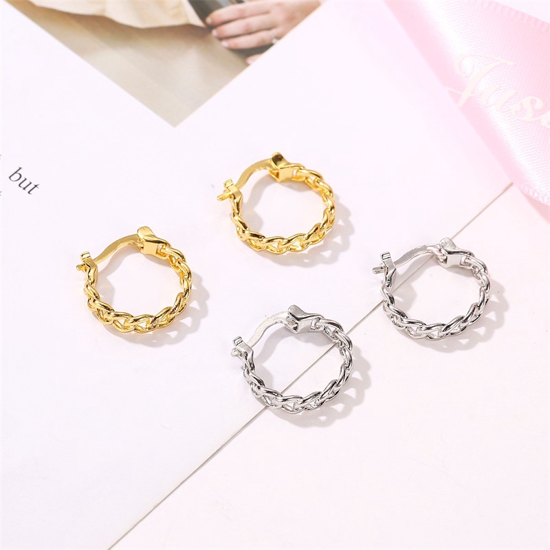 Anting-anting aksesoris fashion Anting geometris berongga sejuk dan sederhana