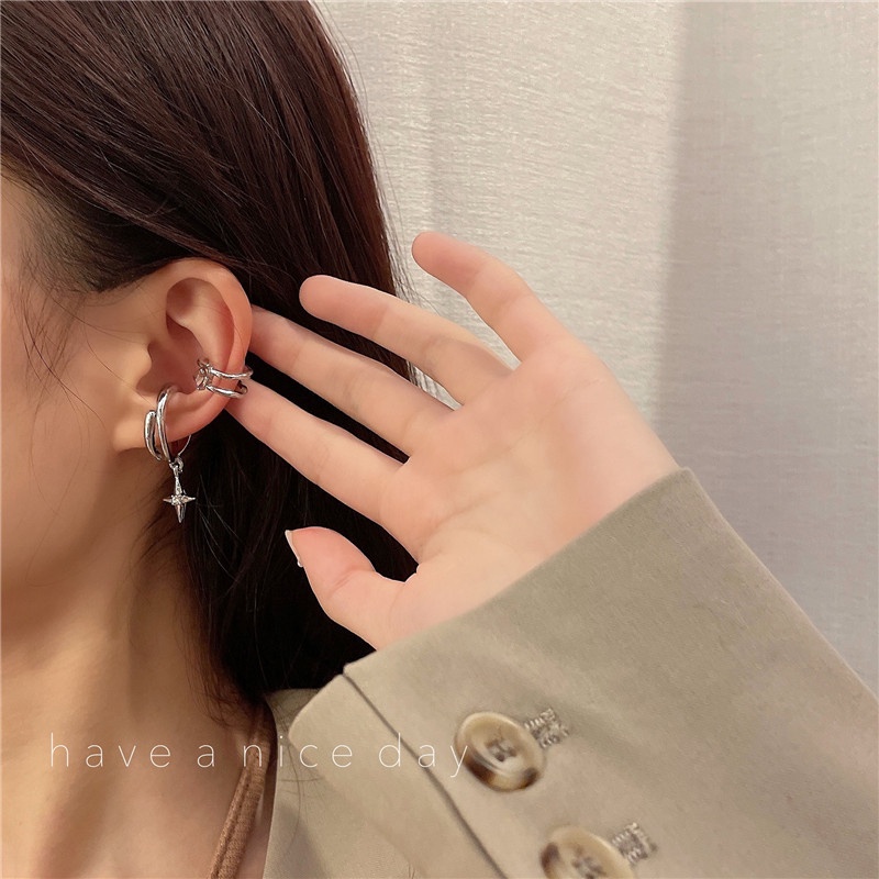 Anting Tusuk Bentuk Bintang Warna Silver Gaya Retro Untuk Wanita