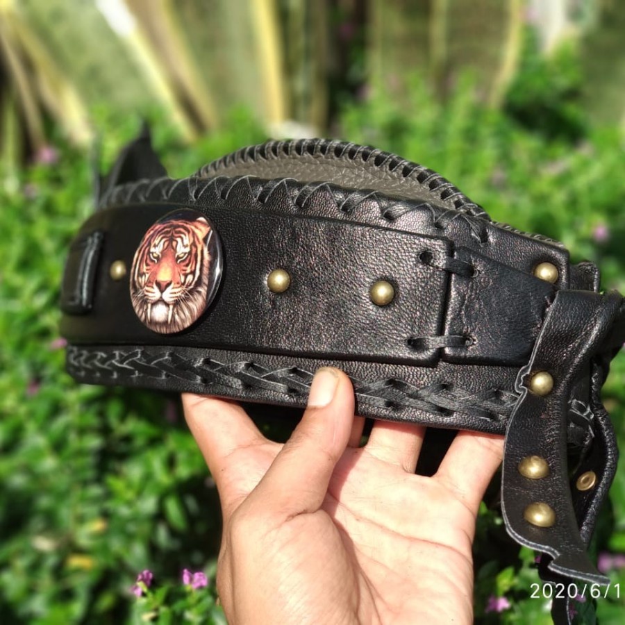 Topi Blangkon Jawa Kulit Asli Ikat Kepala Jawara Pria Kujang