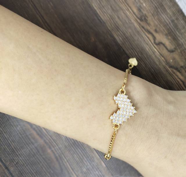 Fifi Fashion Gelang SANTA LOVE  Gold Perhiasan Wanita Trend Artis