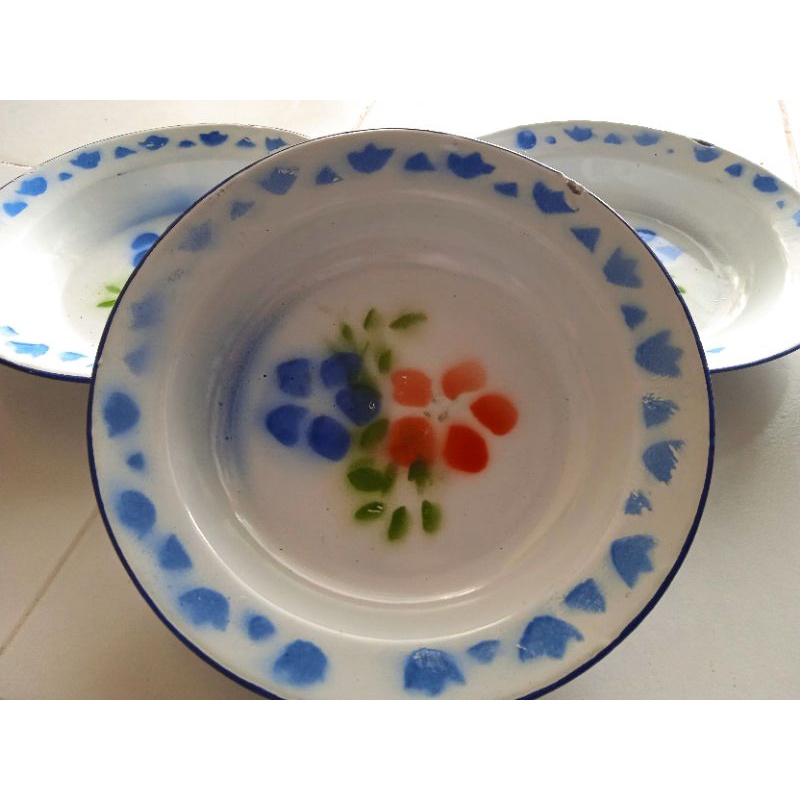 Piring enamel jadul ukuran jumbo (piring seng jadul)