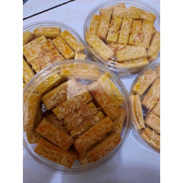 

cemal cemil kastengel kue lebaran 250gr HALAL