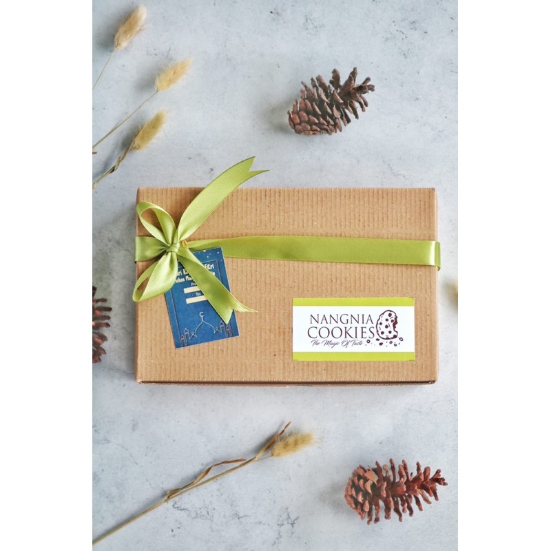 

HAMPERS LEBARAN EDITION ( BOX Of 2 )