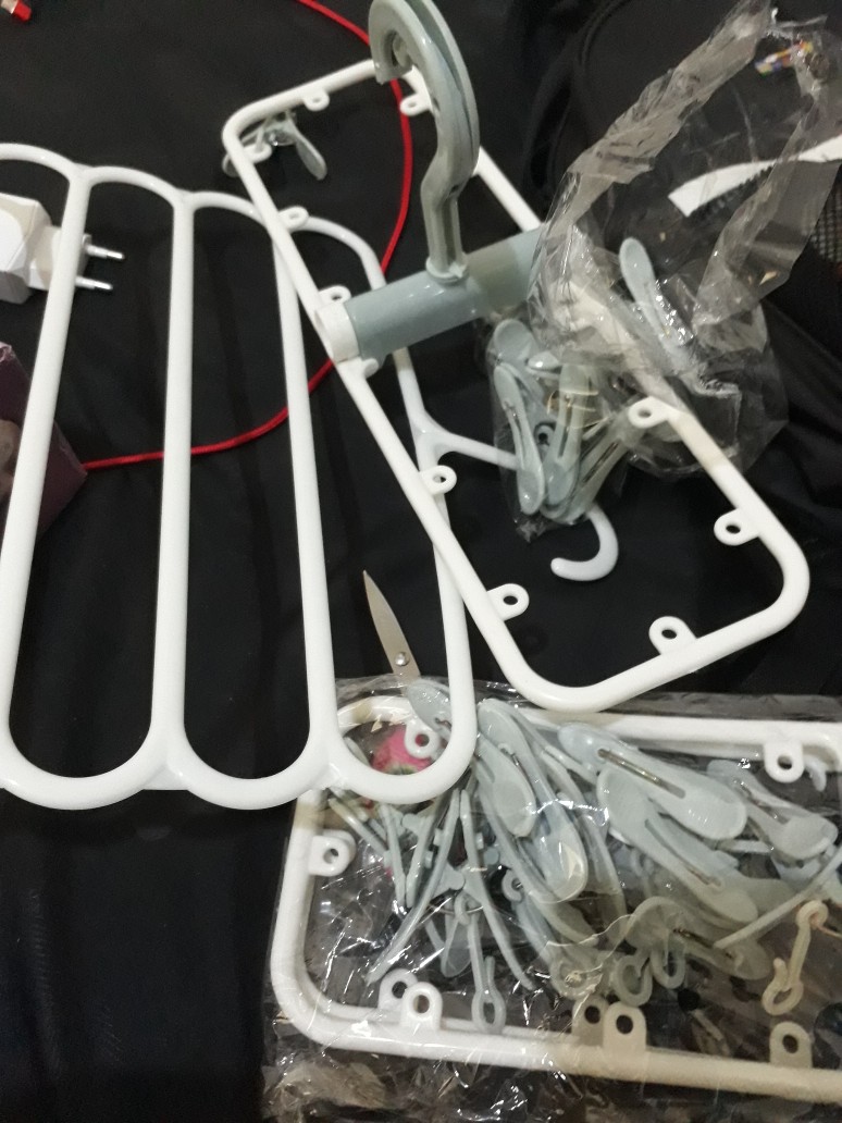 Gantungan Jilbab Syal Towel Handuk Kain Baju Celana Hanger Zig Zag