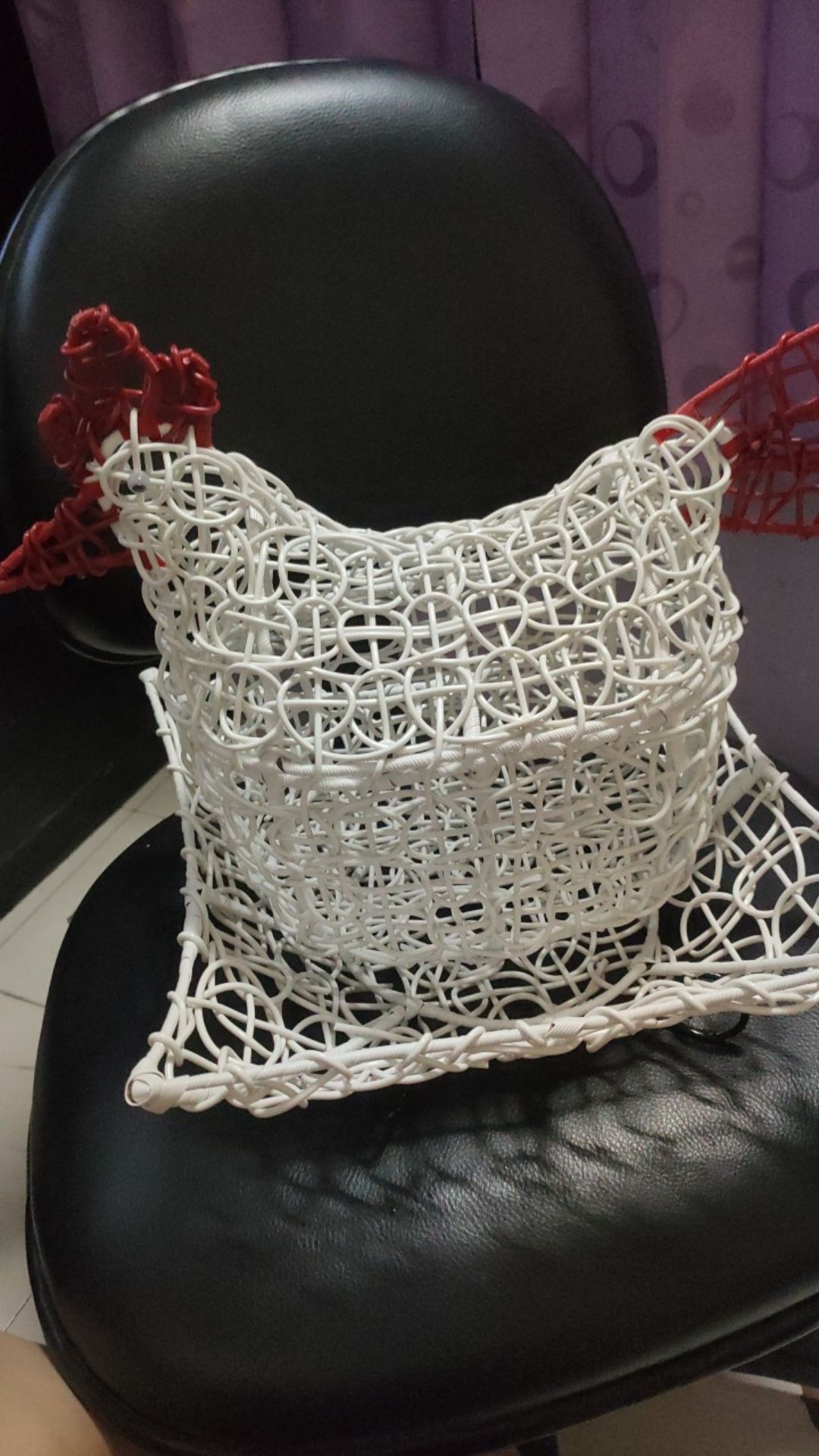 Keranjang Buah Bentuk Daun Rotan Sintetis